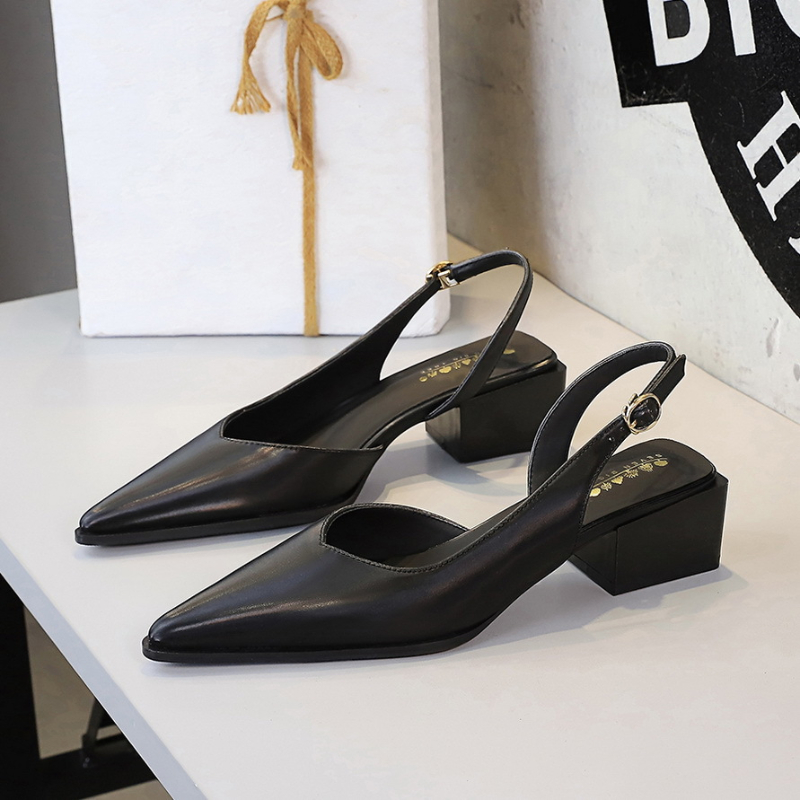 Pointed Toe Back Tripod Strap  - огляд і ціна Dress Shoe Pointed