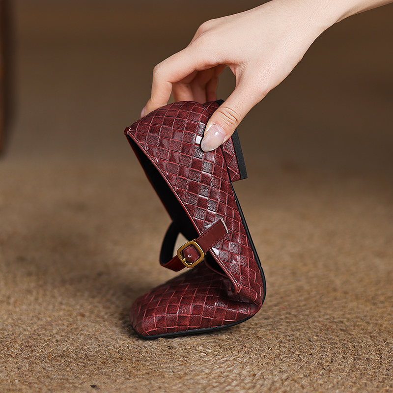 Woven Flat Bottom Mary Jane Wo - огляд і ціна Men Shoes On