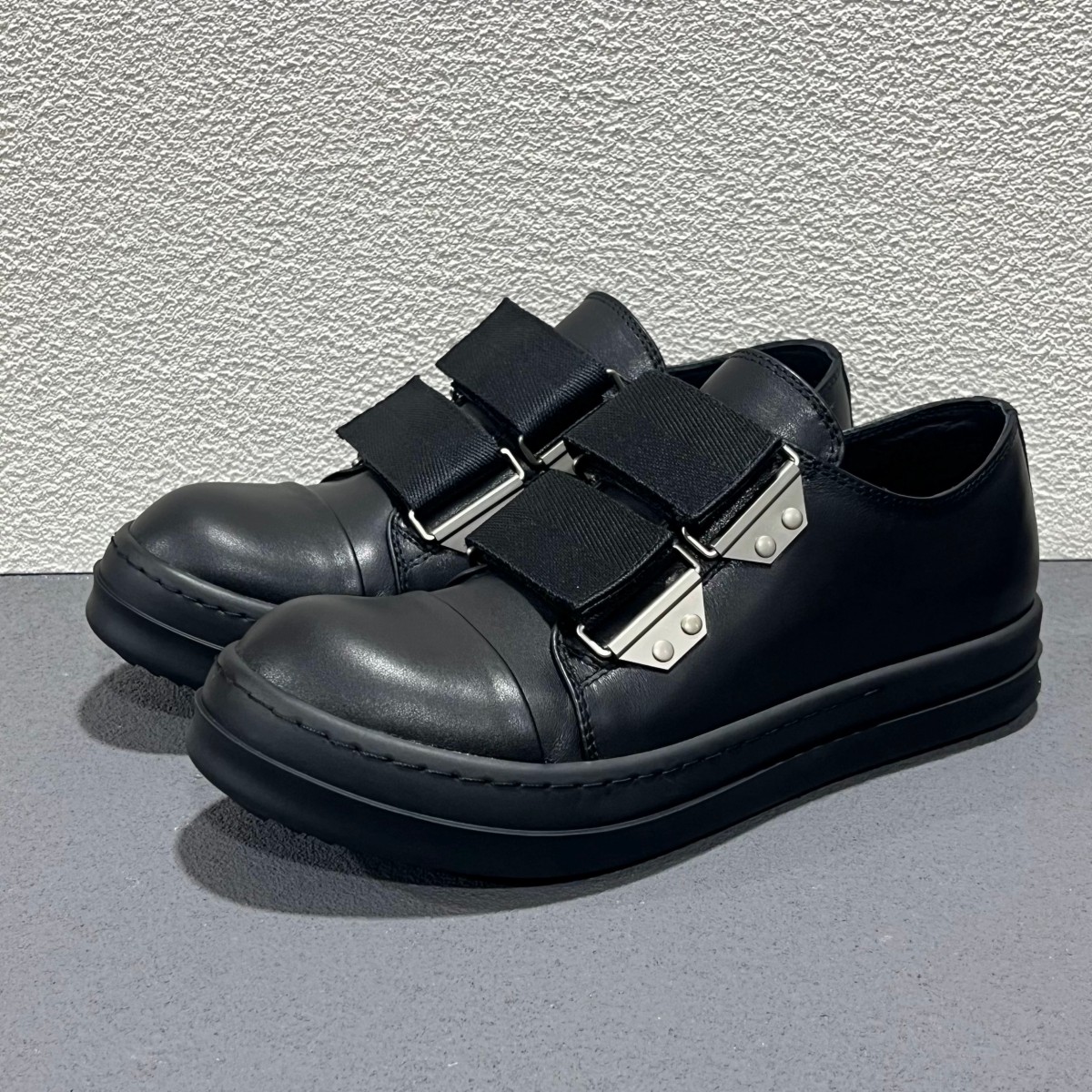 26SS New Ro Luxury Low Top Sne - огляд і ціна Men Shoes Velcro