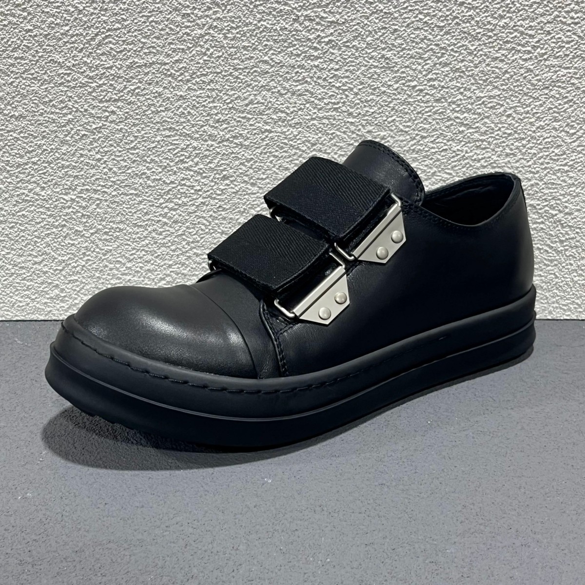 26SS New Ro Luxury Low Top Sne - огляд і ціна Men Shoes Velcro